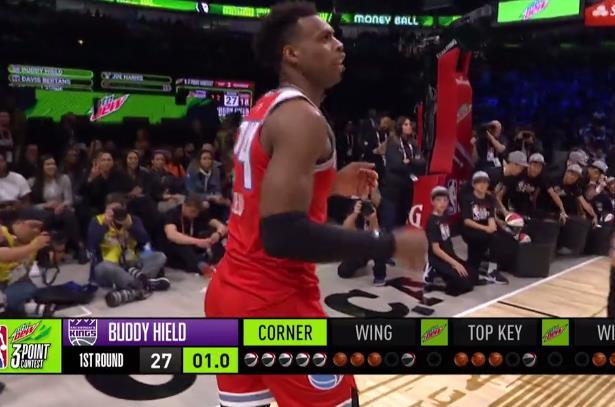  勒沃库森，逆袭绝杀登顶积分榜  